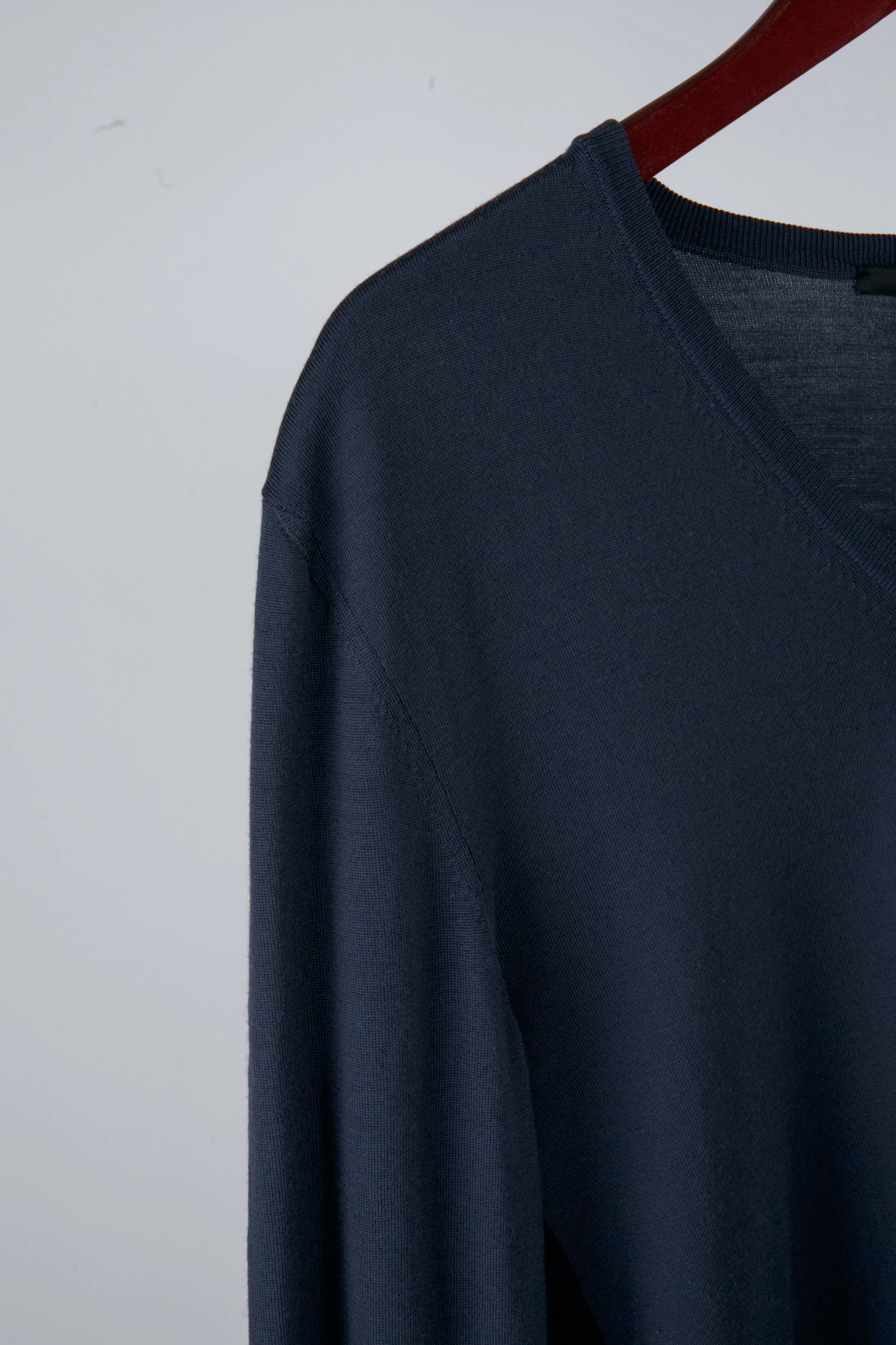 2000's Gucci 'Classic Logo Contrast Trim' V-Neck Sweater Navy
