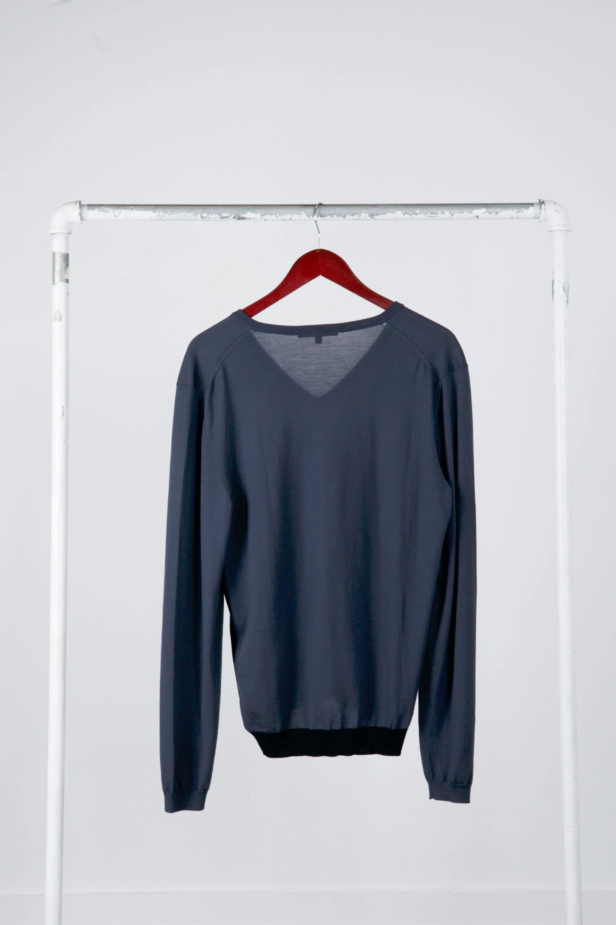 2000's Gucci 'Classic Logo Contrast Trim' V-Neck Sweater Navy