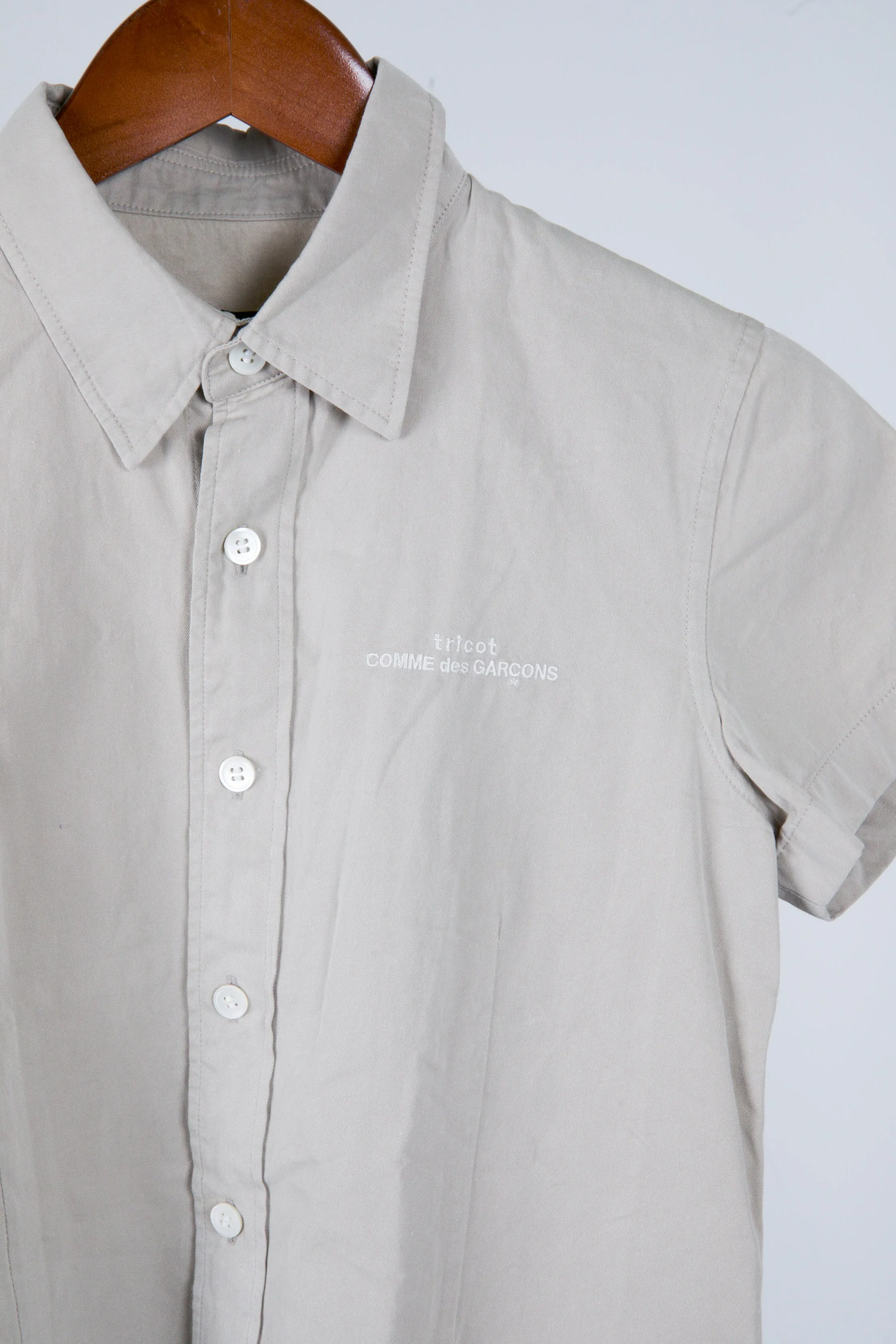 Comme des Garons tricot SS99 'Embroidered Logo' S/S Shirt Beige (1999)