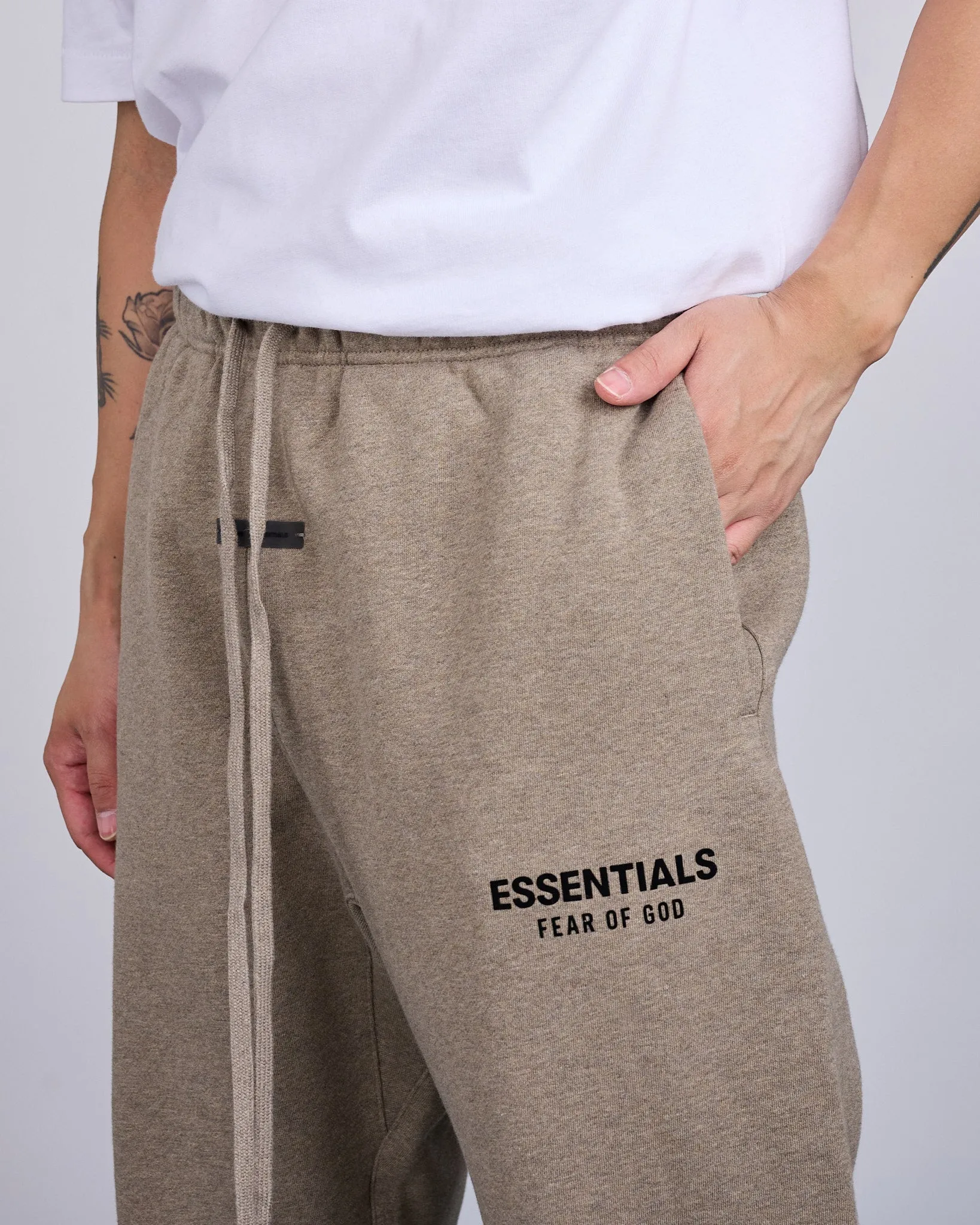 Fear of God Essentials Classic Sweatpant Bevel Homestead Heather