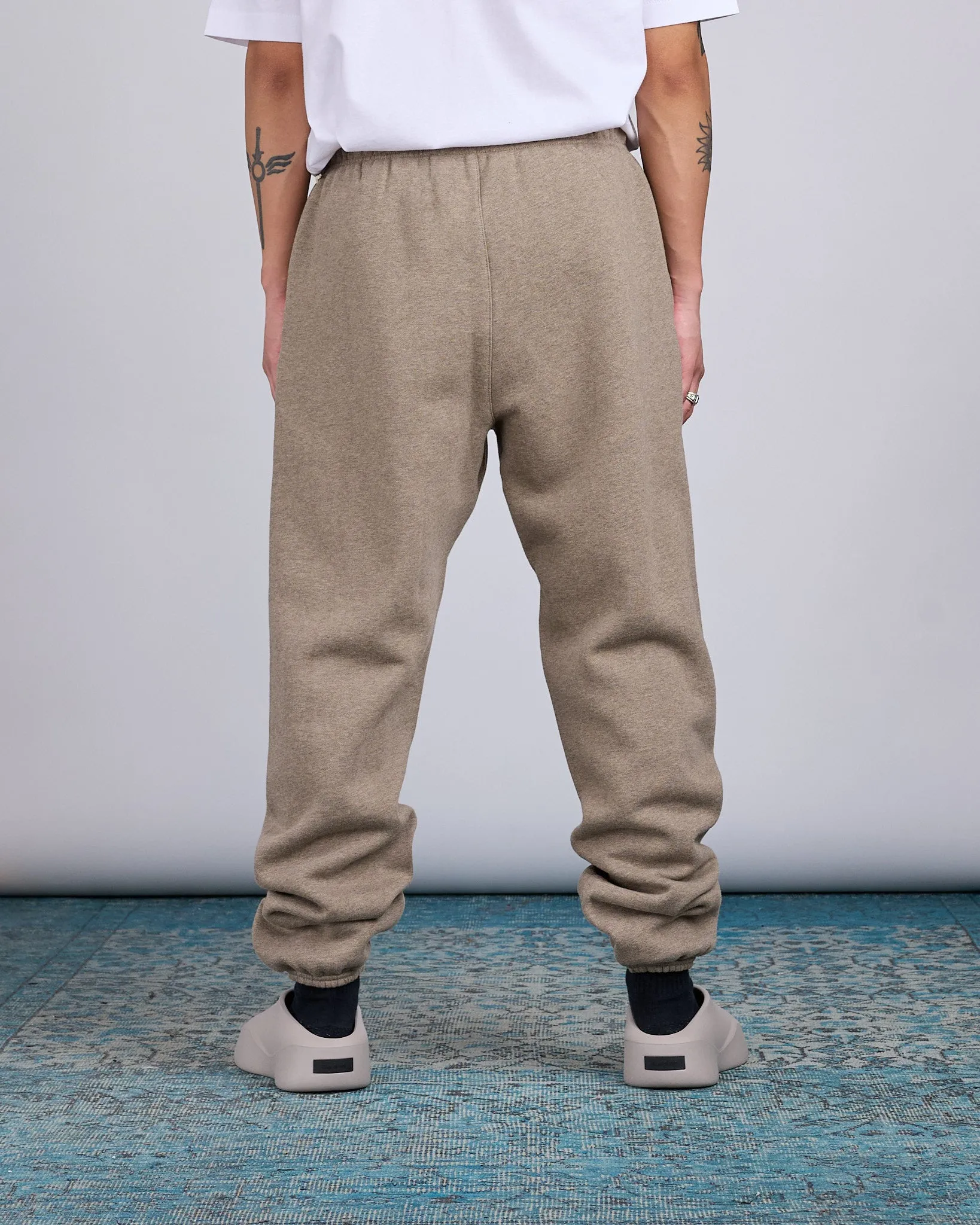 Fear of God Essentials Classic Sweatpant Bevel Homestead Heather