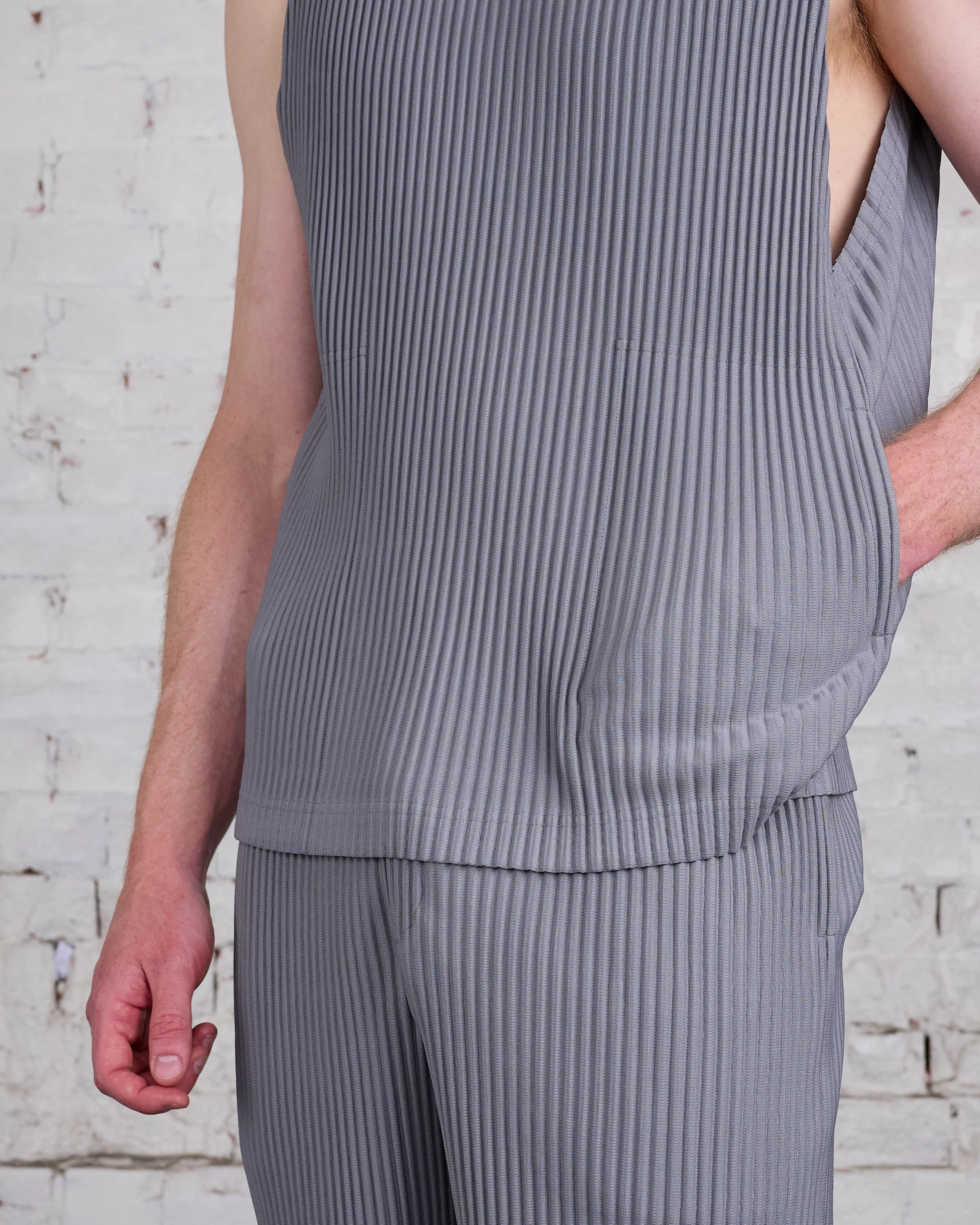 HOMME PLISS ISSEY MIYAKE Pleats May Vest Warm Gray