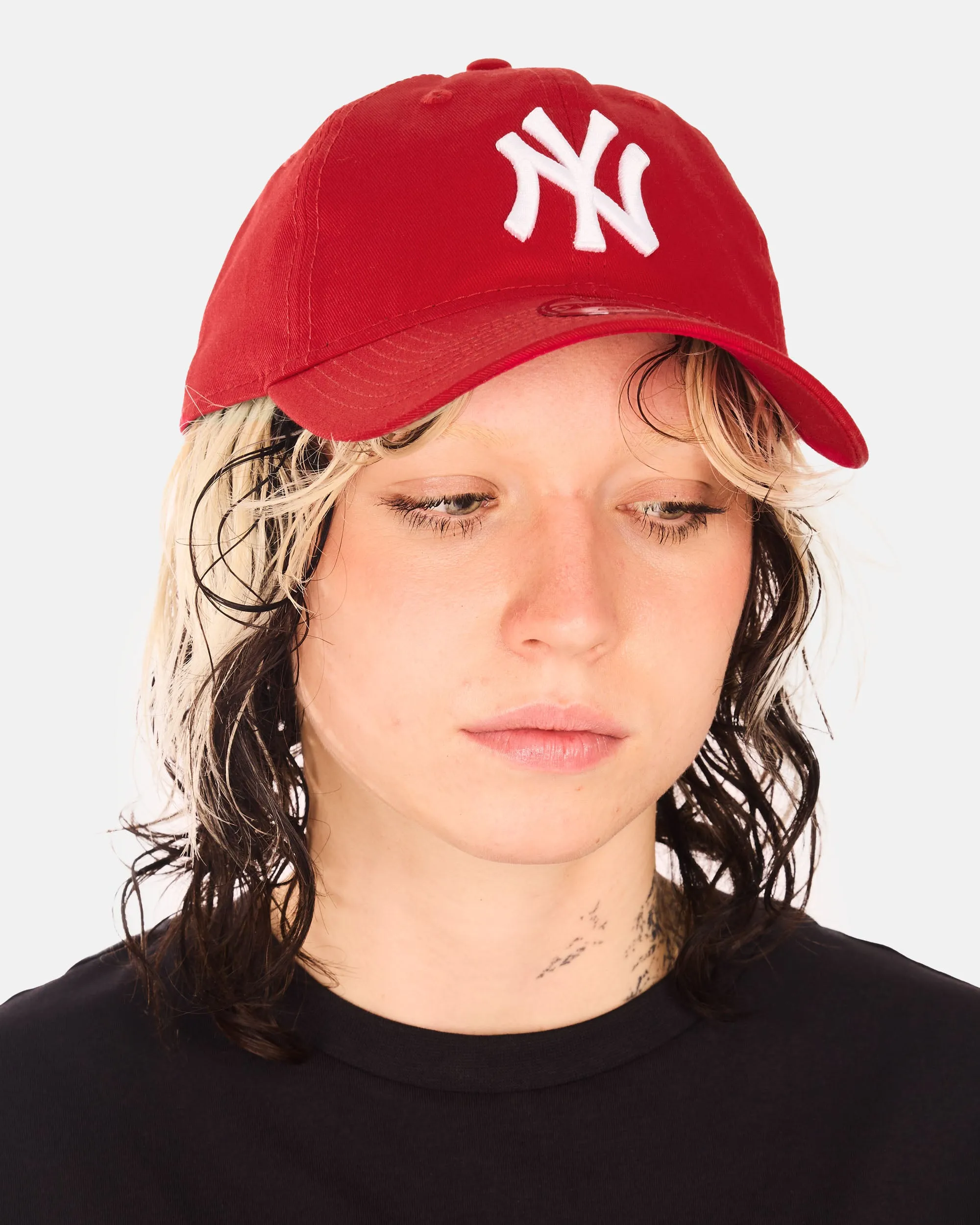 League Essential 9TWENTY
