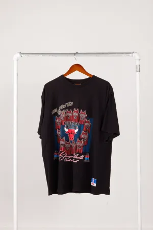 Vintage 1992 Chicago Bulls 'NBA World Champions Locker Room Jerseys' T-Shirt