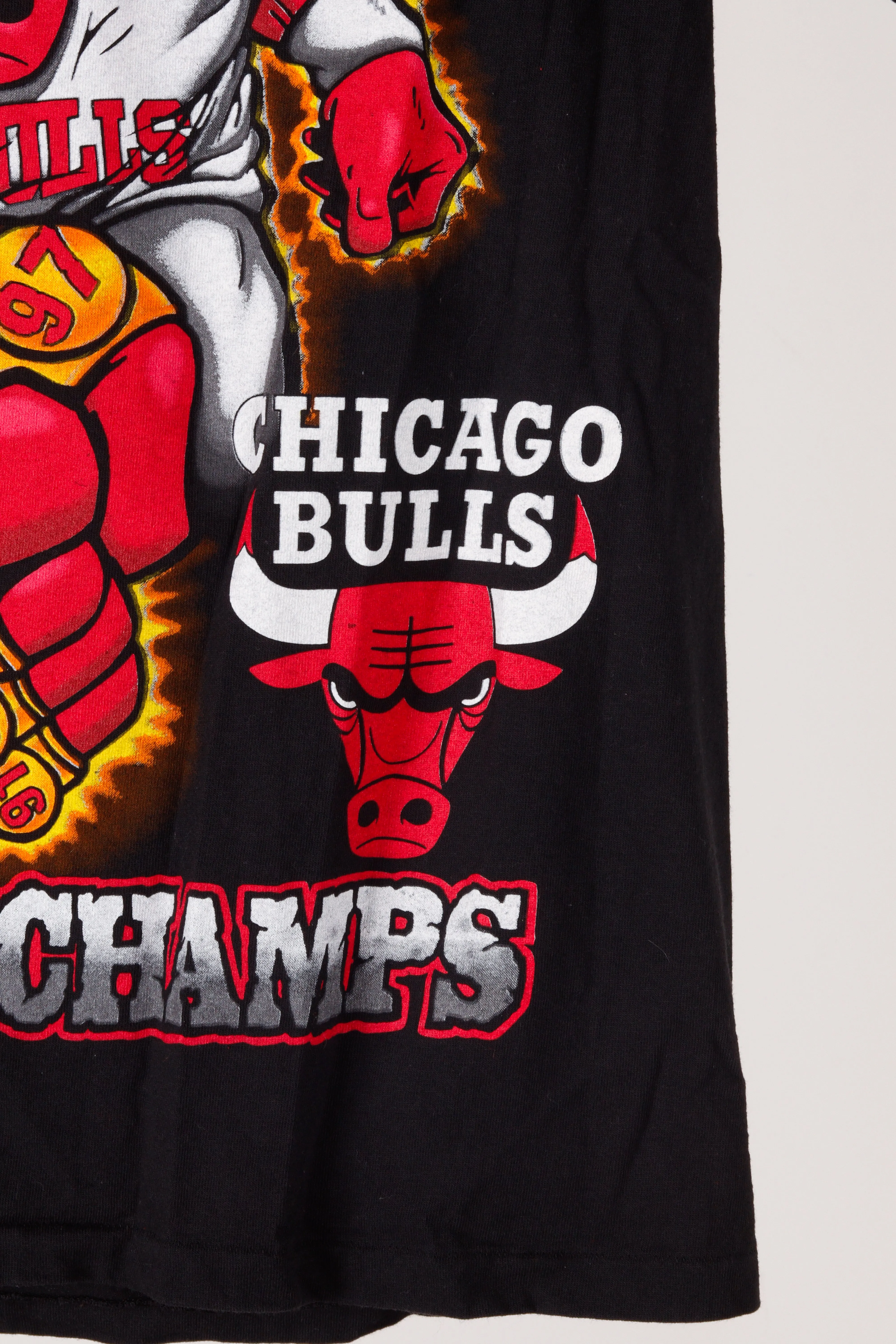 Vintage 1997 Chicago Bulls '5 Rings Mascot Caricature' T-Shirt