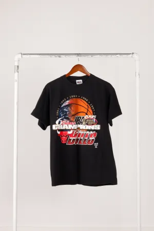 Vintage 1998 Chicago Bulls '6 Time Champions Earth Logo' T-Shirt
